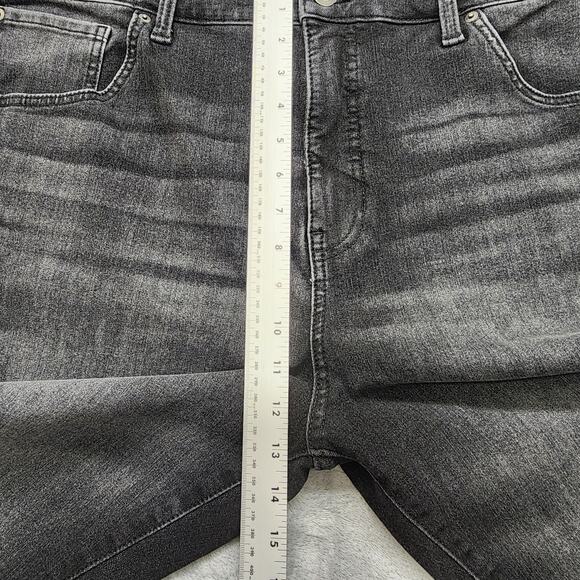 Time and Tru Jeans Womens 20 Black Faded High Rise Curvy Skinny Capri Raw Hem - Picture 8 of 11